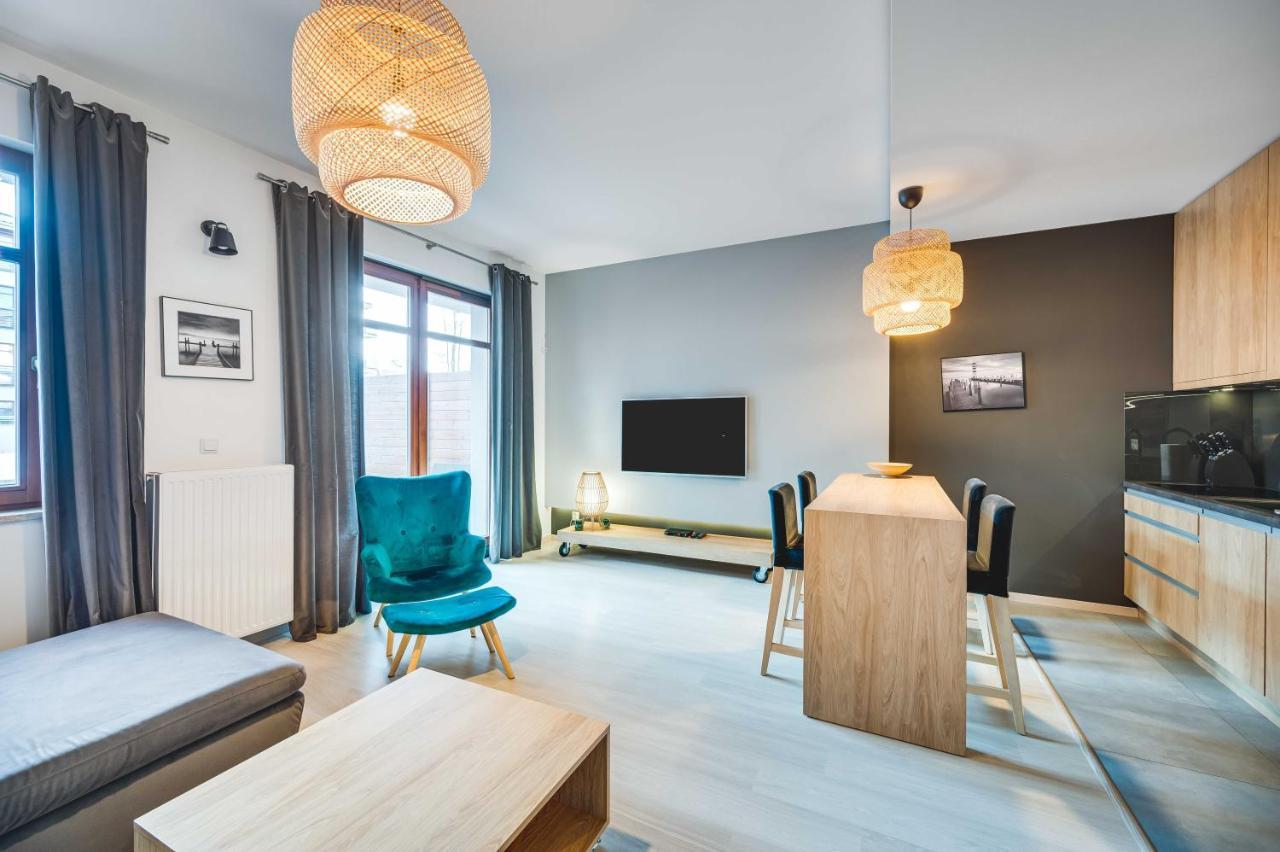 Greenwood With Terrace - Neptun Park By Oneapartments Gdansk Dış mekan fotoğraf